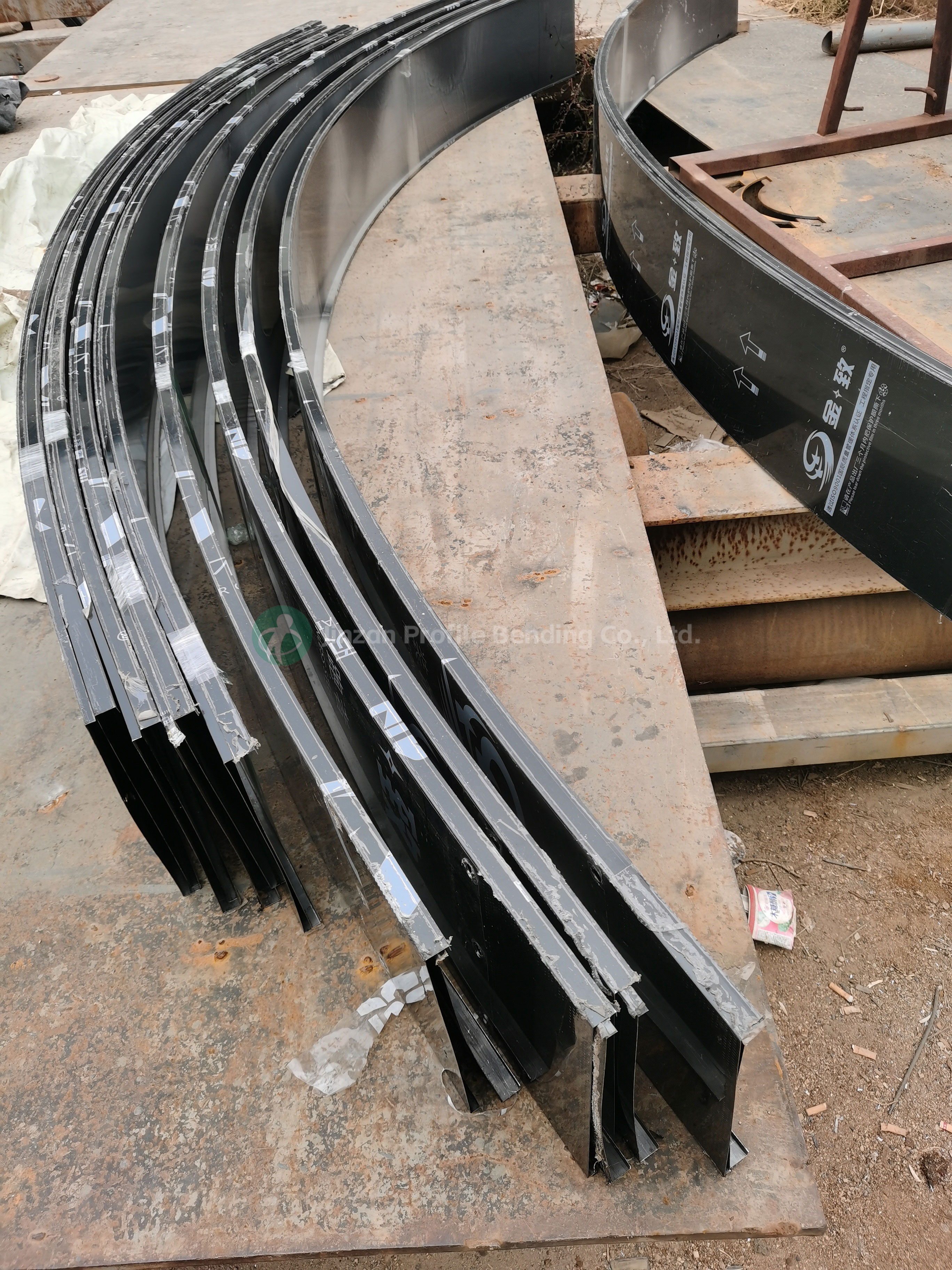 Stainless Steel Edge Bending for Architectural Wrapping